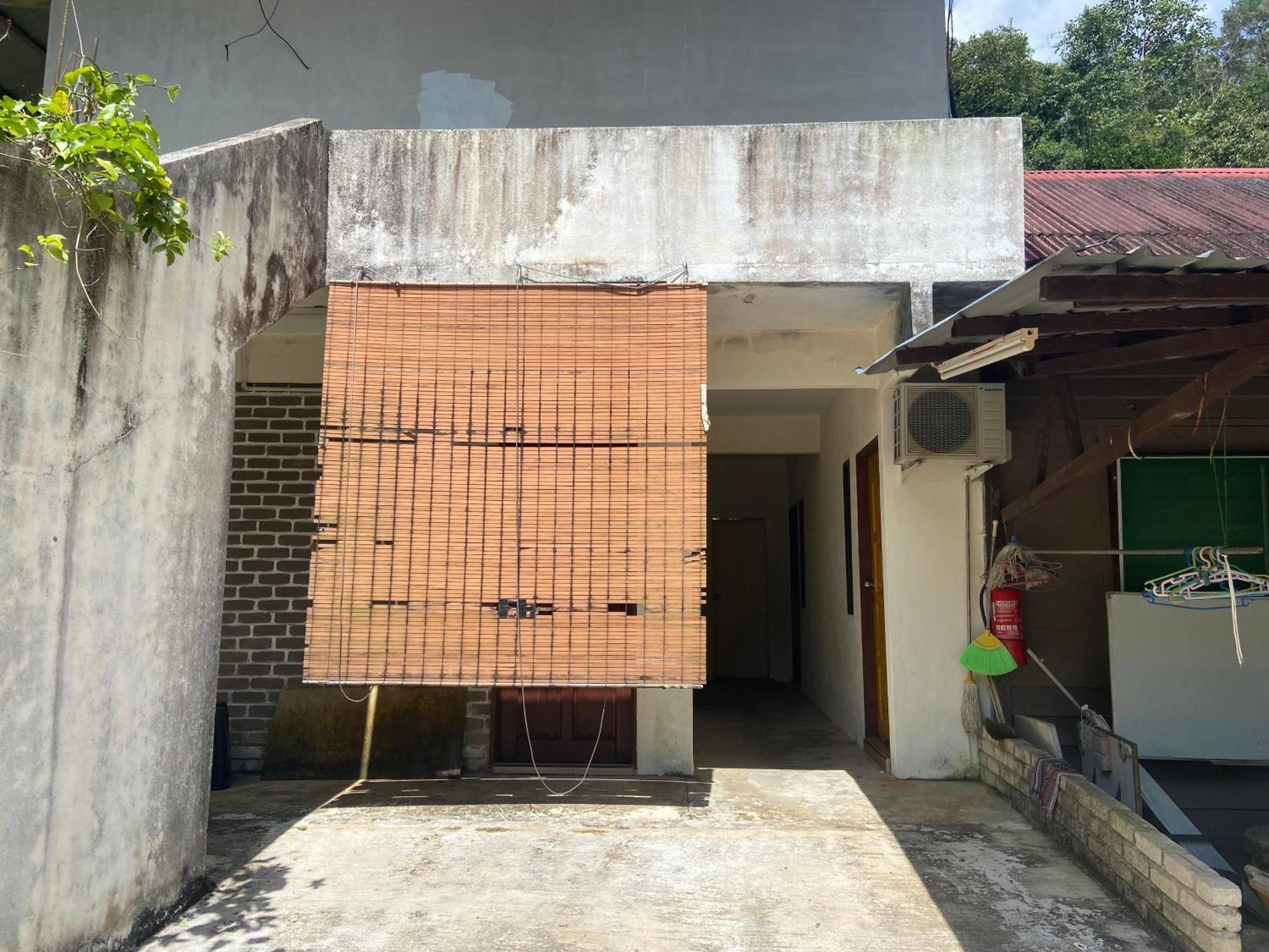 Oyo 90971 Pollock Homestay Sungai Lembing Exterior photo